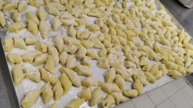 Hausgemachte Pasta mit frischen Zutaten