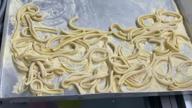 Hausgemachte Pasta mit frischen Zutaten